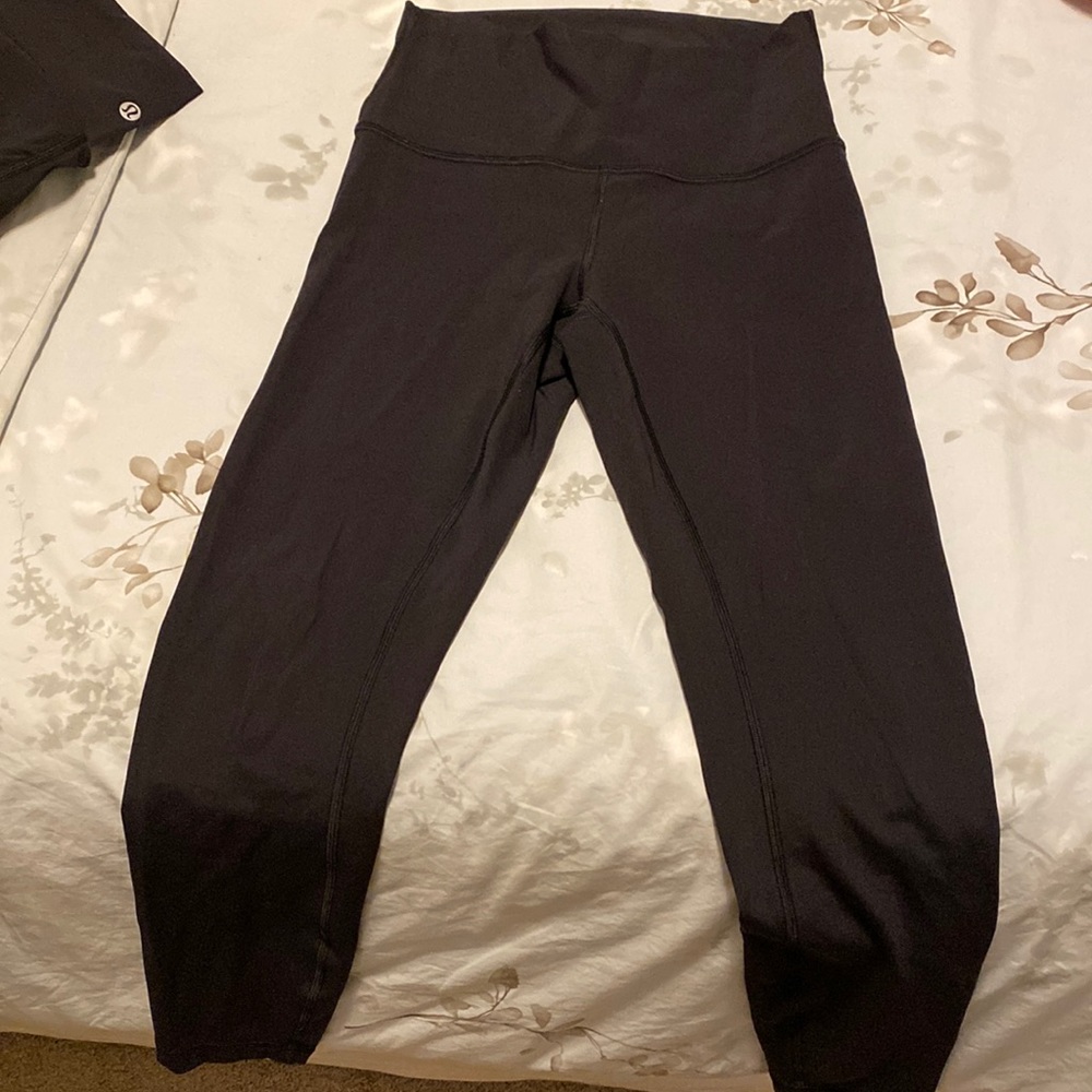 Lululemon Wunder Under High-Rise Tight 25" 
Luxtreme